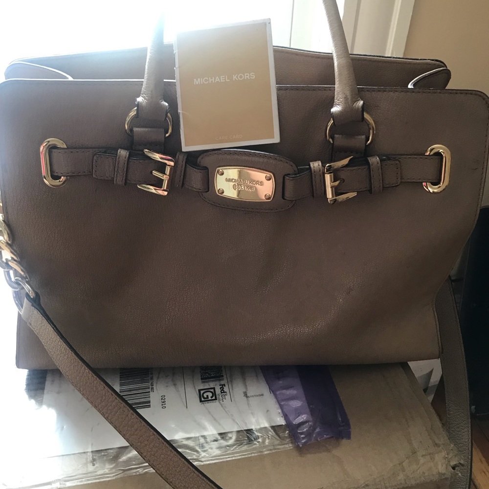 Taupe color Micheal Kors Purse